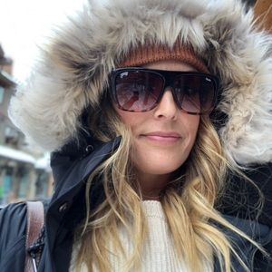 Meet your Posher, Danielle